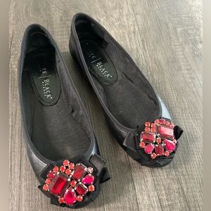 White House Black Market WHBM Black Flats Jamie
Red Jeweled Sz 6.5 Rhinestones.